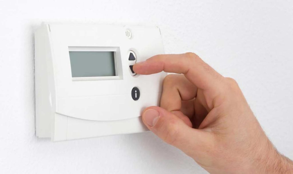 How to Tell If the Thermostat Is Bad - how to tell if